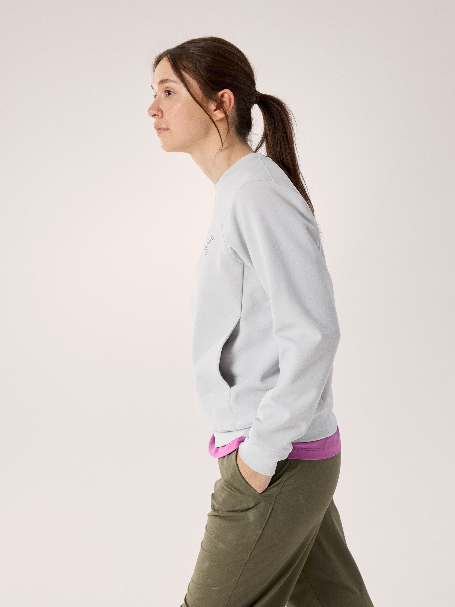 Aestas Crew Neck Pullover Women's